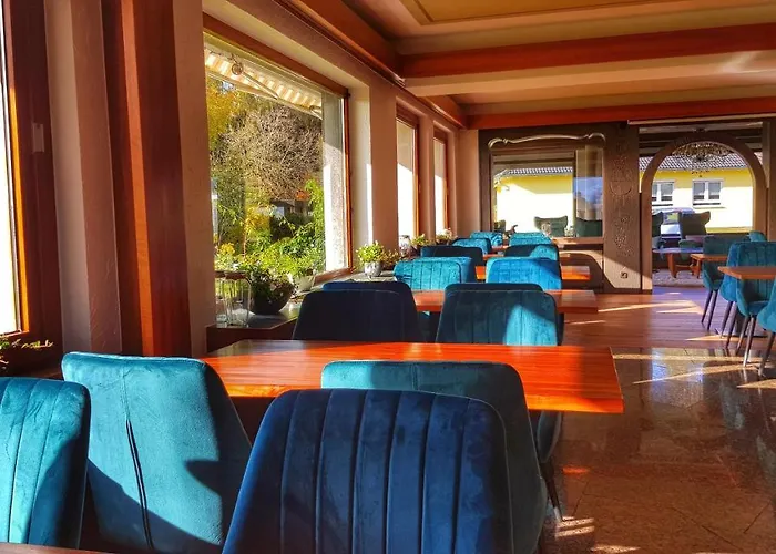 Szálloda Restaurant Sonnenschein Pfalzgrafenweiler